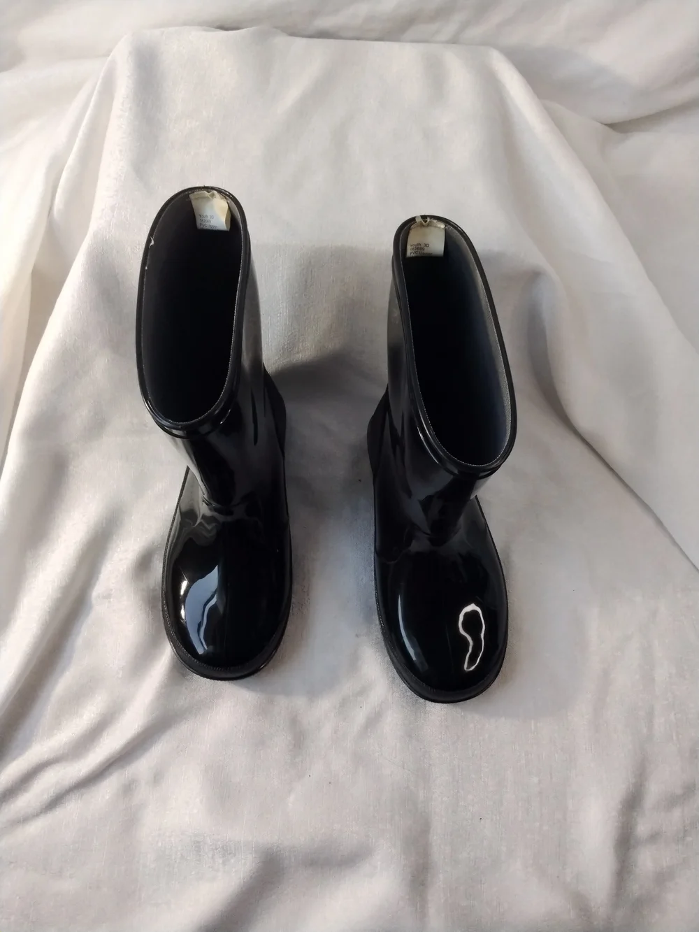 Magellan Outdoors Black Gloss Kids Rain Boots